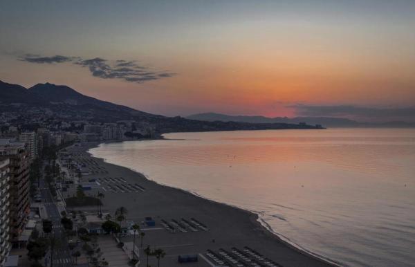 Apartamento Con Vista Al Mar Hotel ฟูเอนฮิโรลา ภายนอก รูปภาพ